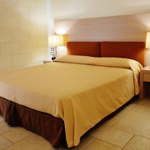 Classic Single Room